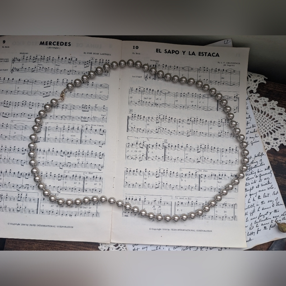 Elegant Silver Pearl Necklace